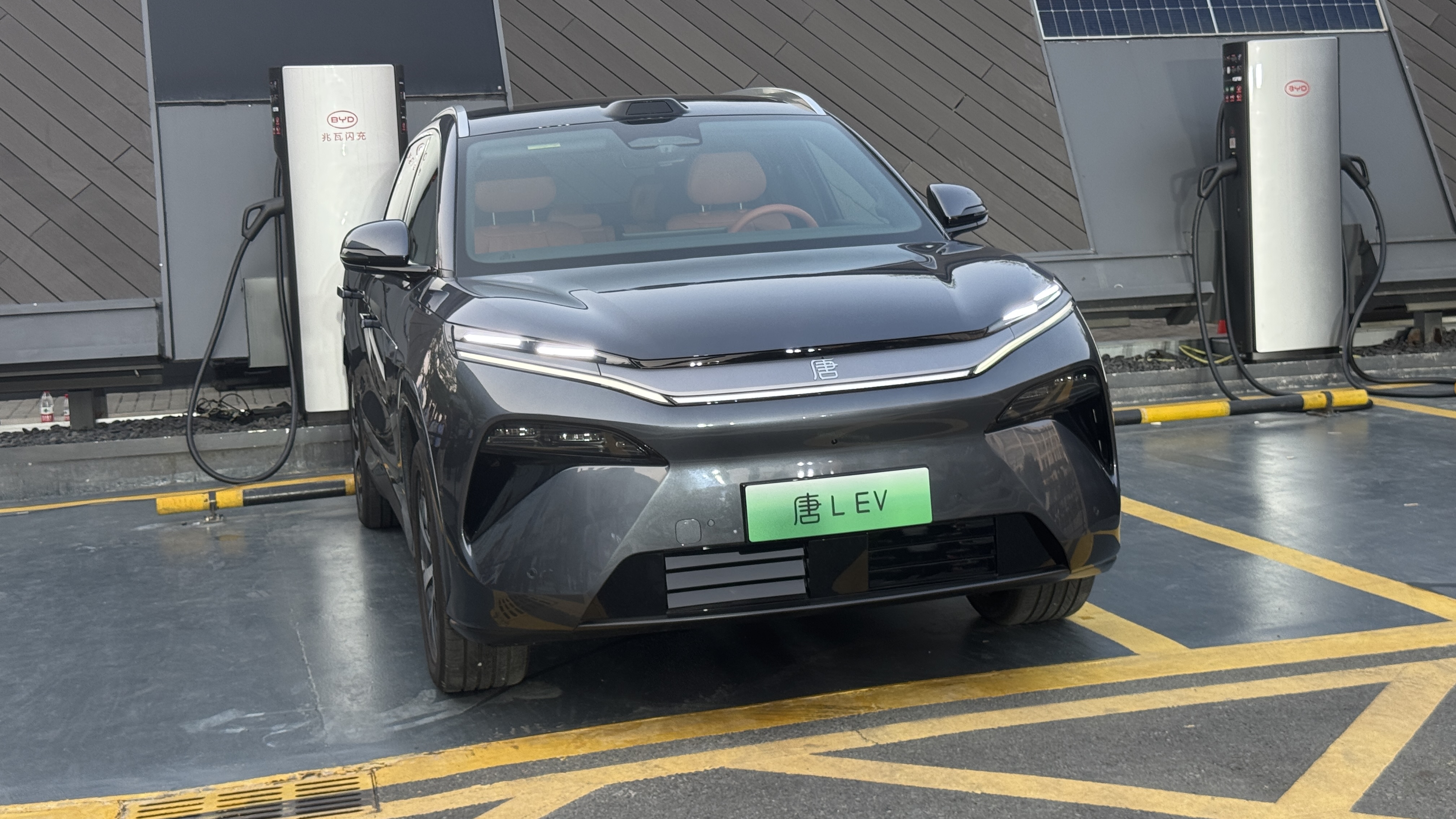 指導(dǎo)售價(jià)22.98萬元起！比亞迪全新SUV唐 L正式上市