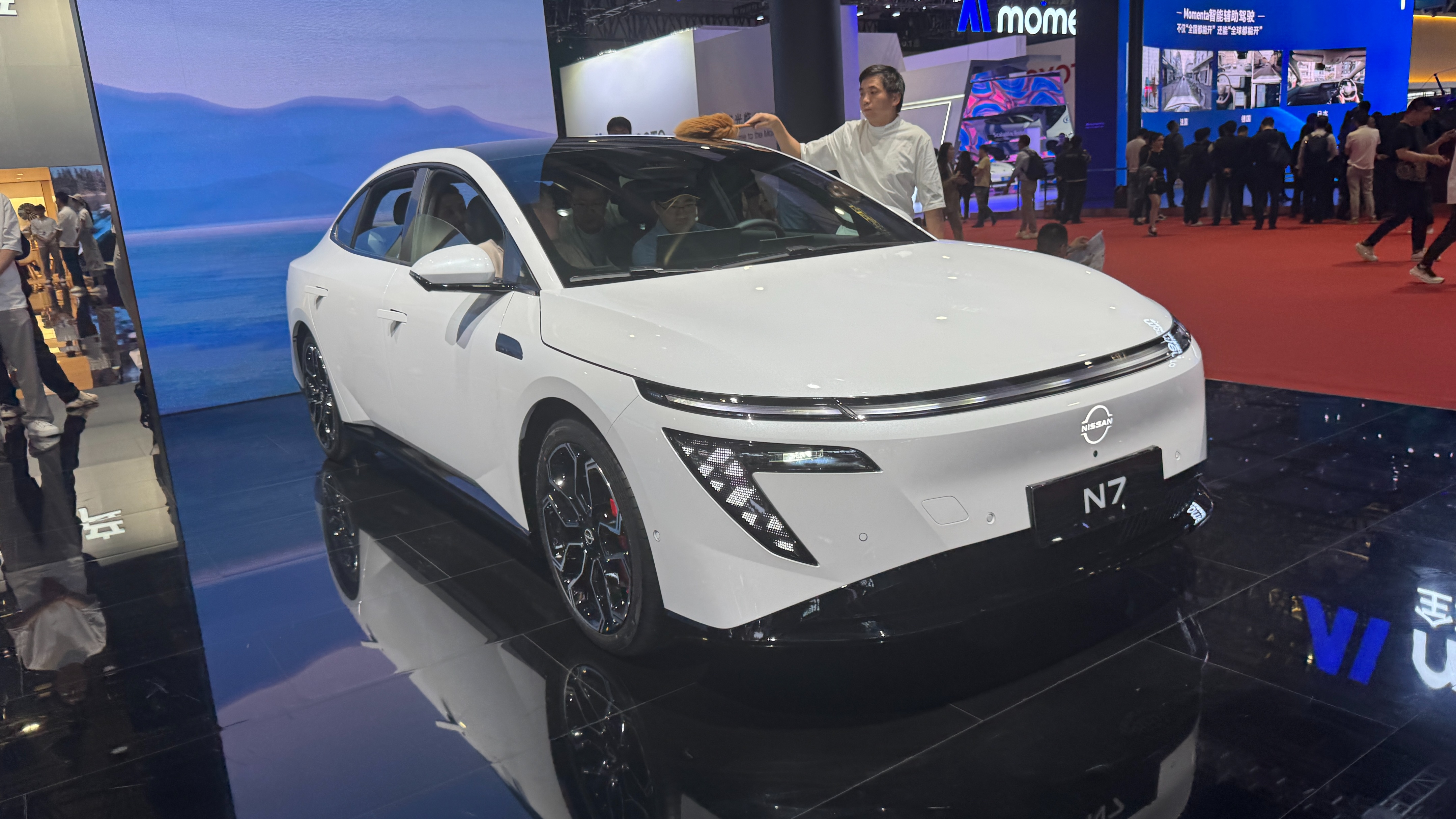 指導(dǎo)售價(jià)11.99萬(wàn)起！日產(chǎn) N7剛上市，累計(jì)訂單超10000臺(tái)！