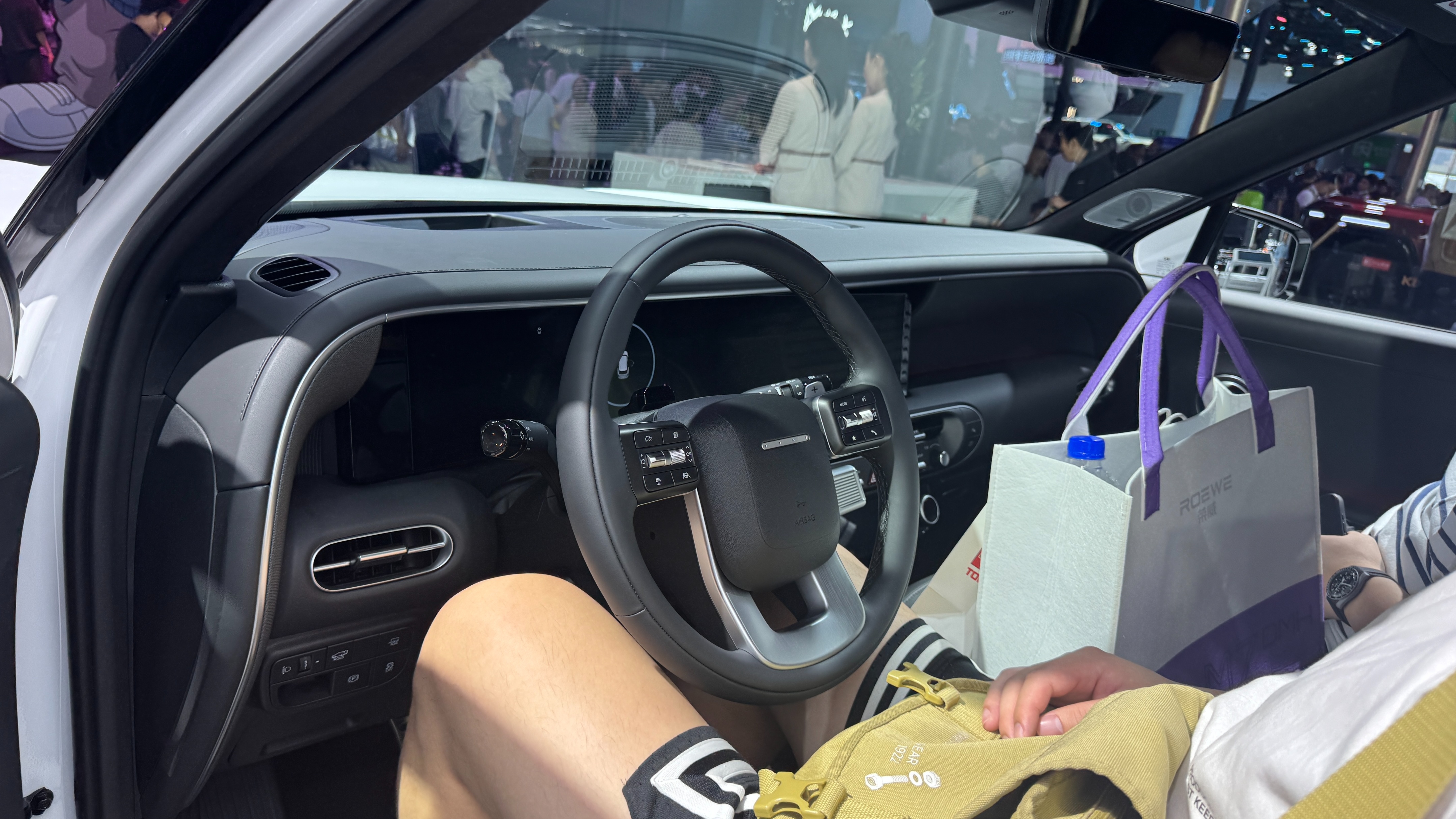 預(yù)售價(jià)29.38萬元起！現(xiàn)代全新帕里斯帝在成都車展開啟預(yù)售